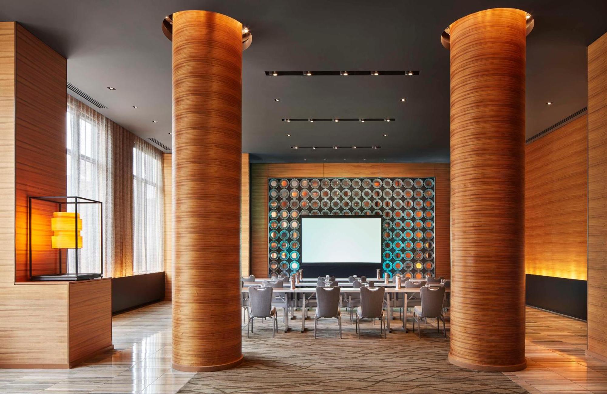 The Lofton Hotel Minneapolis, Tapestry Collection By Hilton Zewnętrze zdjęcie