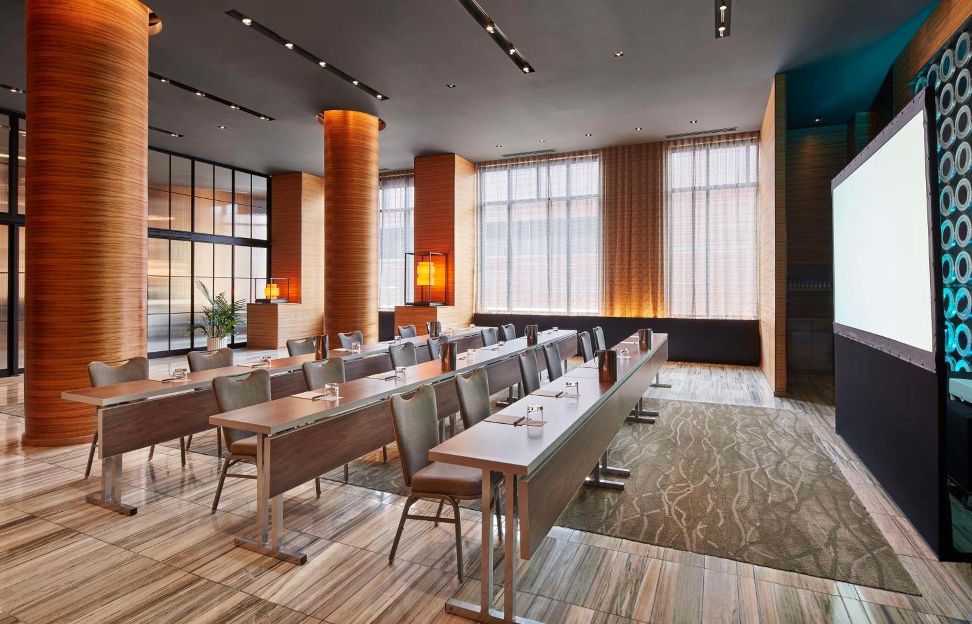 The Lofton Hotel Minneapolis, Tapestry Collection By Hilton Zewnętrze zdjęcie